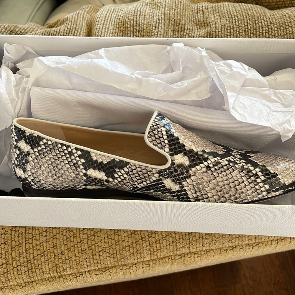New Veronica beard loafer